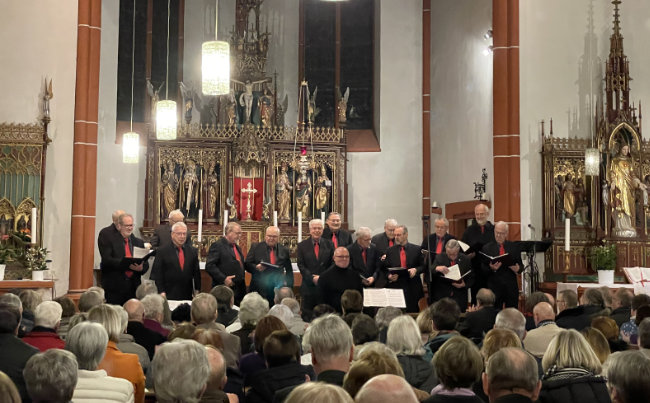 Der "VokalExpress" des MGV Windesheim am 23. März 2024 in der katholischen Kirche St. Marien in Windesheim.